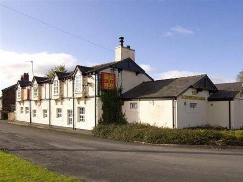 The Bluebird Inn At Samlesbury Preston  Buitenkant foto